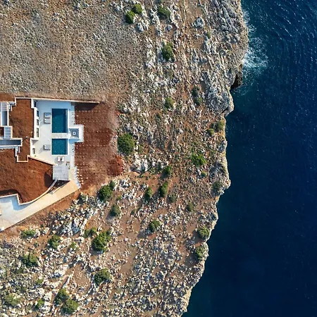 Boutique Dionysos Kokkino Chorio